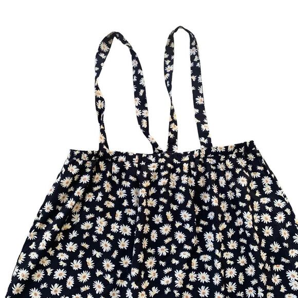 SHEIN Maternity Skirt Overalls Allover Daisy Print Pinafore Ditzy Print Size XL - Picture 5 of 13
